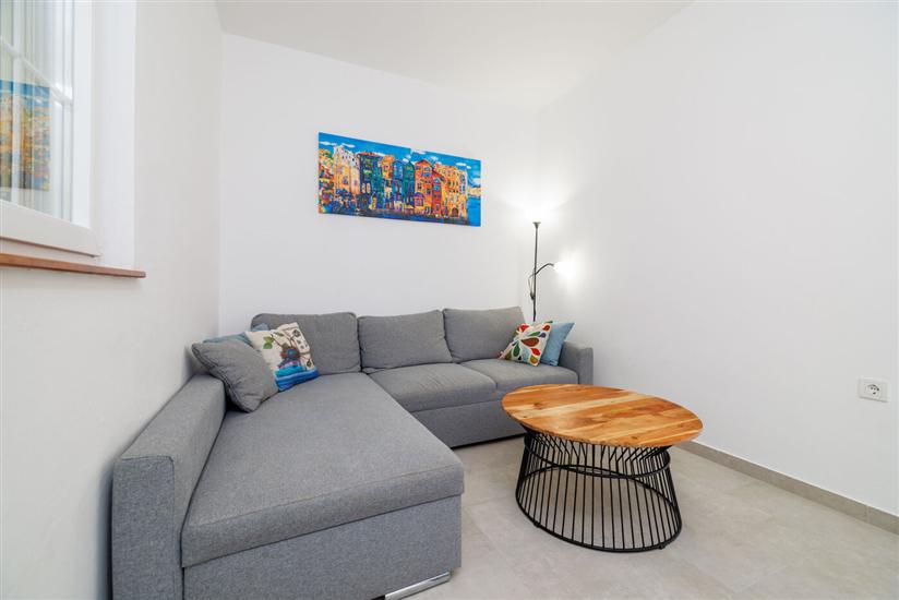Apartment A2, for 5 persons