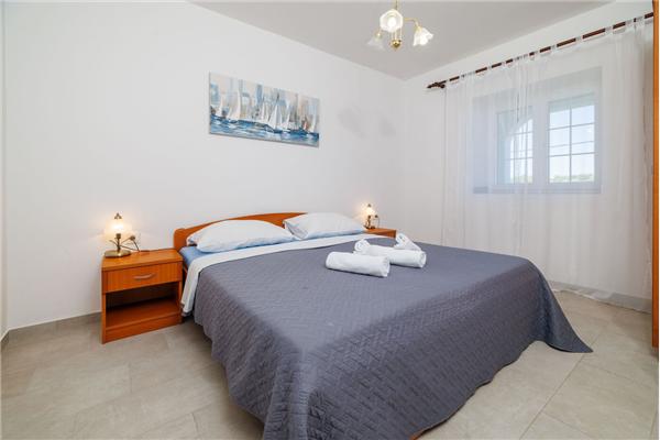 Apartment A2, for 5 persons