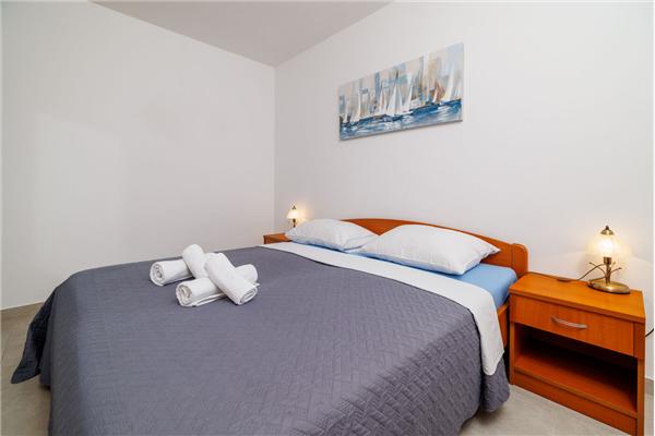 Apartment A2, for 5 persons