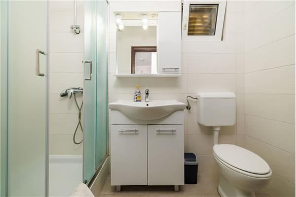 Apartment A2, for 5 persons