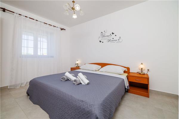 Apartment A2, for 5 persons