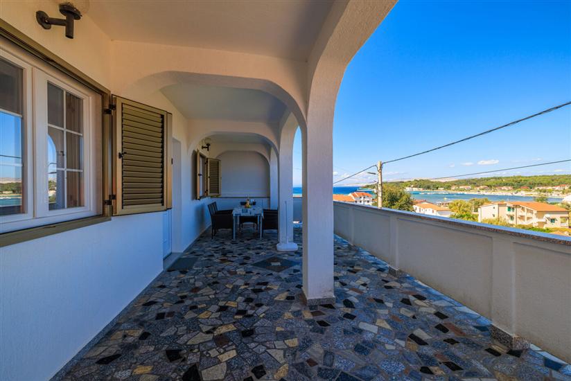 Apartment A2, for 5 persons