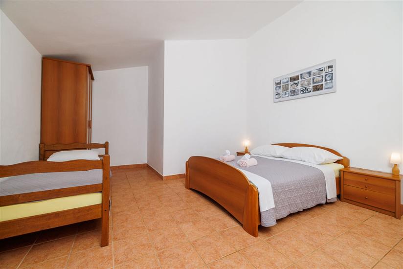 Apartment A3, for 5 persons