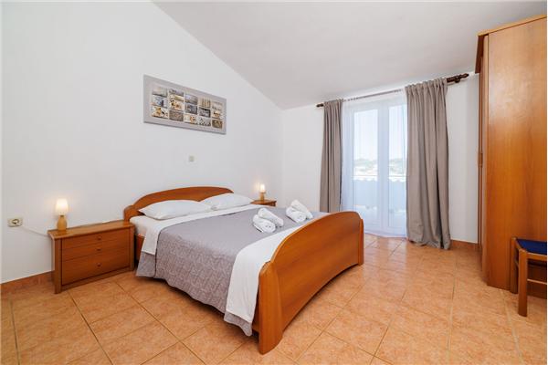 Apartment A3, for 5 persons