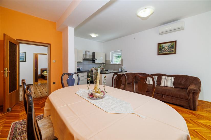 Apartment A1, for 4 persons