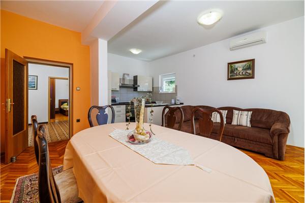 Apartment A1, for 4 persons