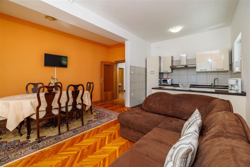 Apartment A1, for 4 persons