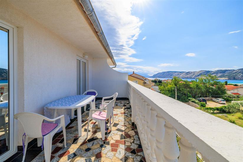 Apartment A4, for 4 persons