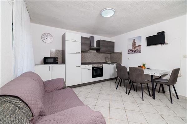 Apartment A4, for 4 persons