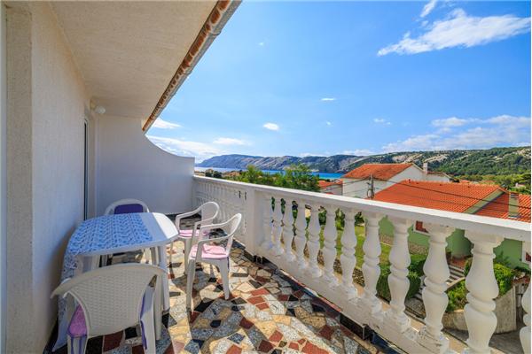 Apartment A4, for 4 persons