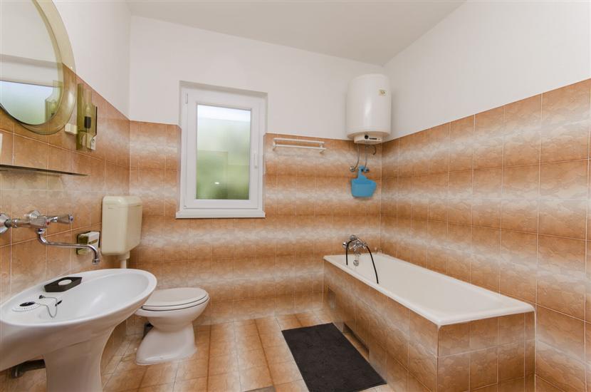 Apartment A2, for 4 persons