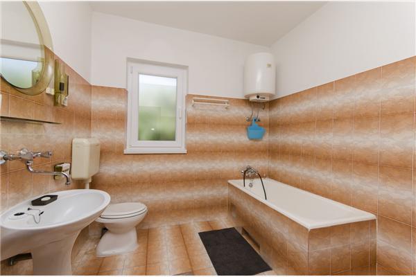 Apartment A2, for 4 persons