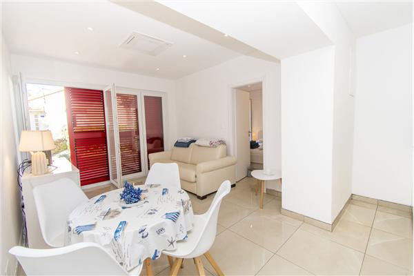 Apartment A1, for 4 persons