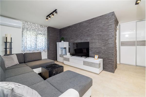 Apartment A1, for 6 persons