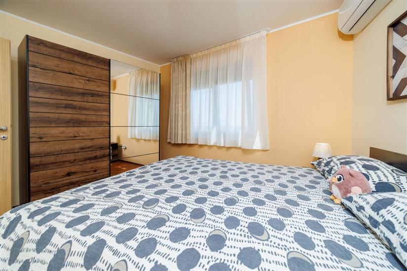 Apartment A1, for 6 persons