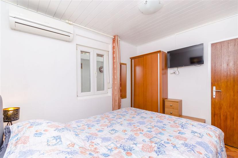 Apartment A1, for 2 persons