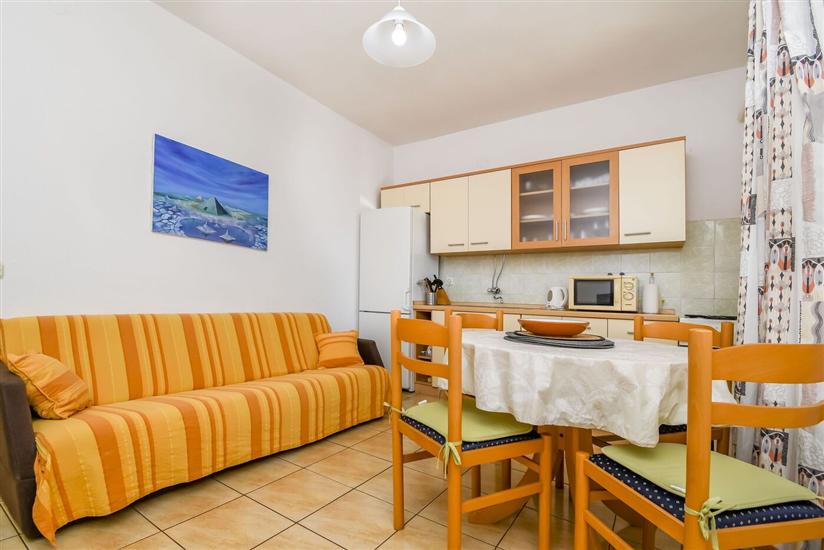 Apartment A2, for 4 persons