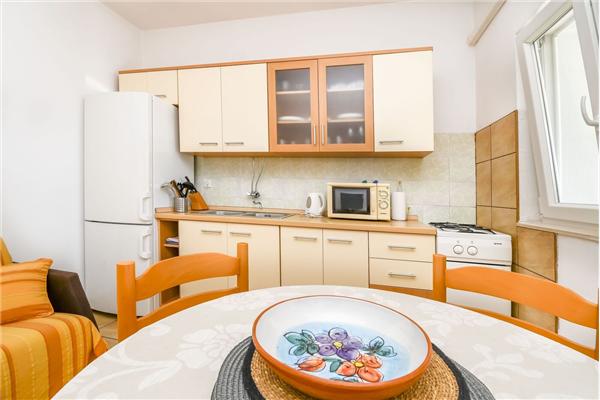 Apartment A2, for 4 persons