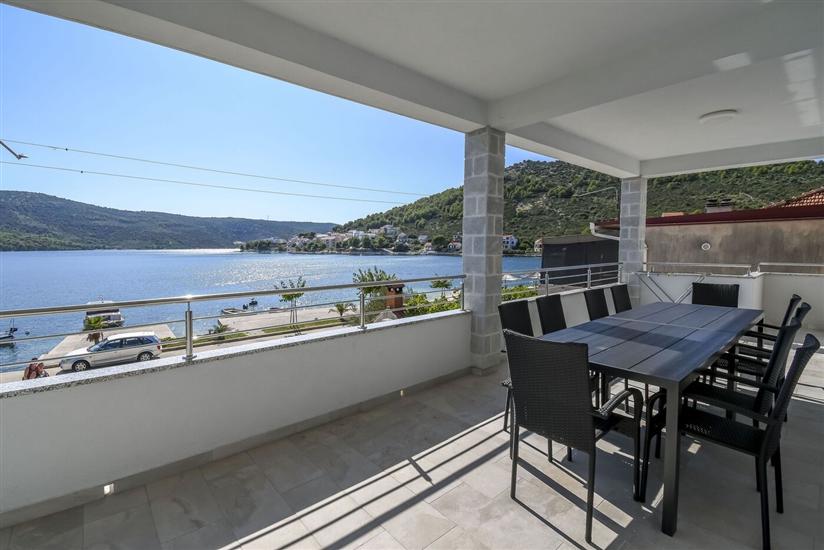 Apartment A3, for 8 persons