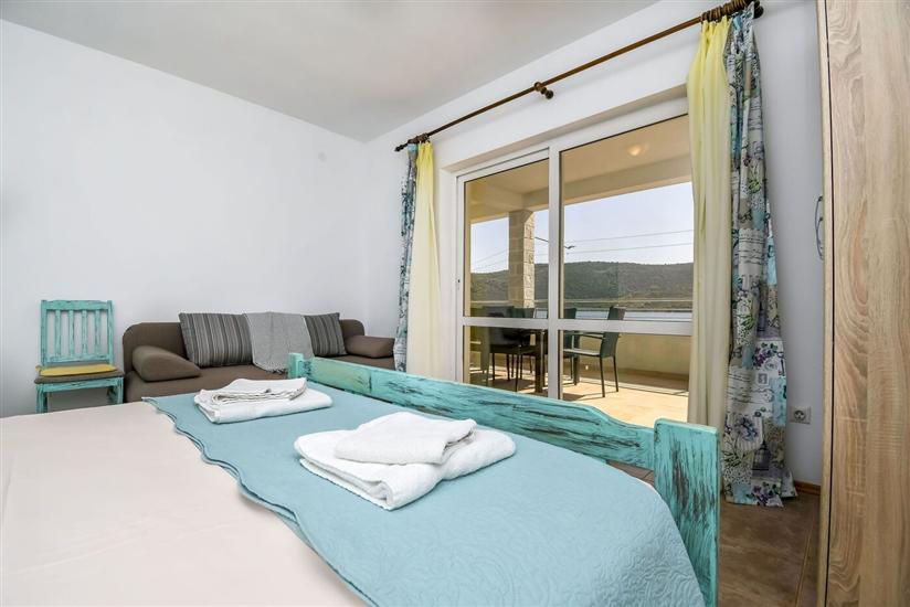 Apartment A3, for 8 persons