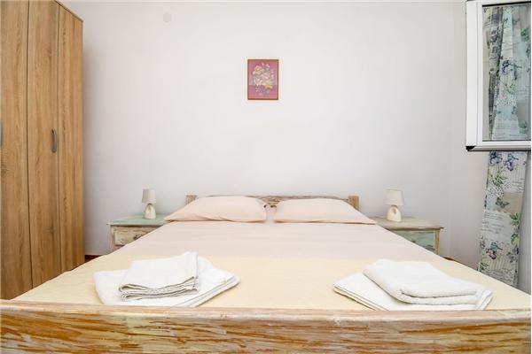 Apartment A3, for 8 persons