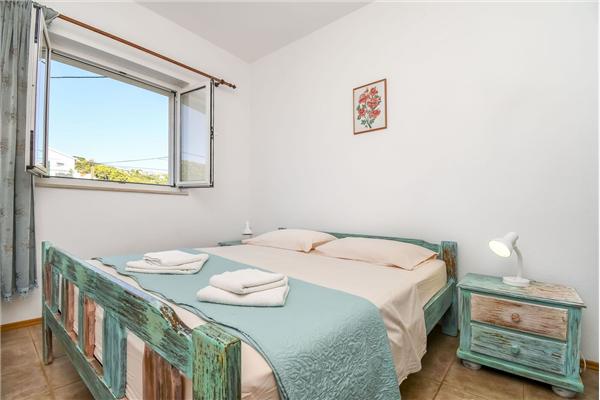 Apartment A3, for 8 persons