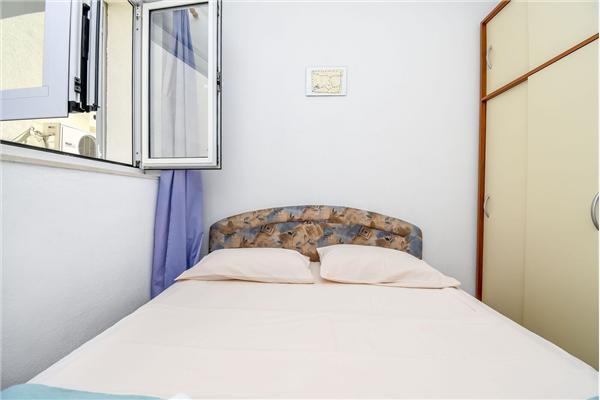 Apartment A3, for 8 persons