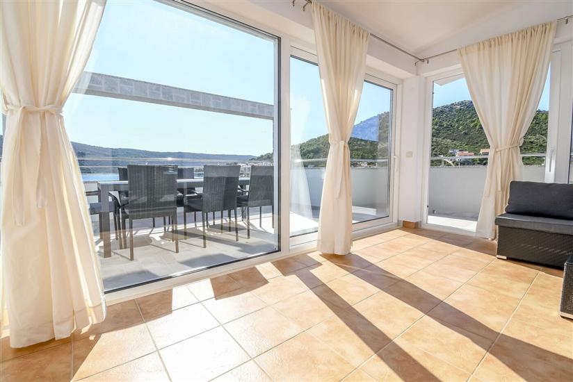 Apartment A4, for 6 persons