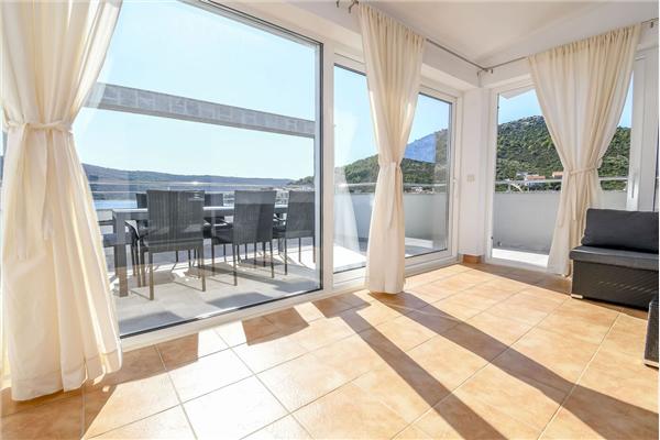 Apartment A4, for 6 persons