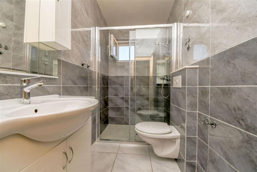 Apartment A4, for 6 persons