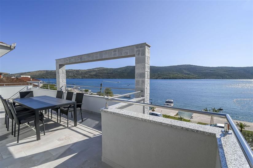 Apartment A4, for 6 persons