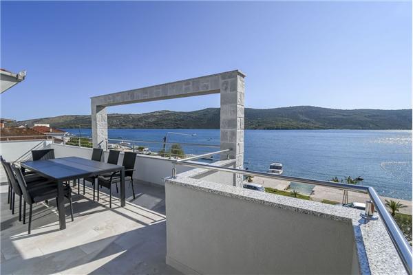 Apartment A4, for 6 persons