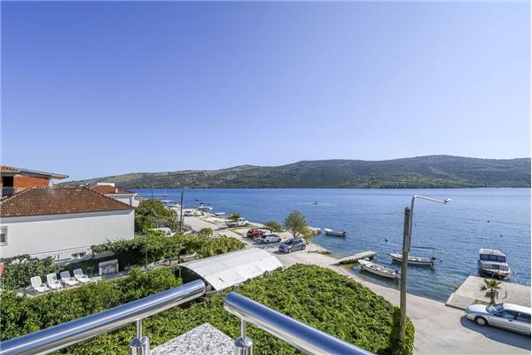 Apartment A4, for 6 persons