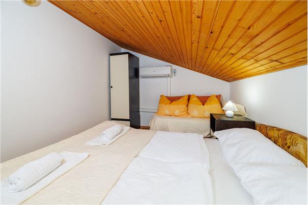 Apartment A2, for 4 persons