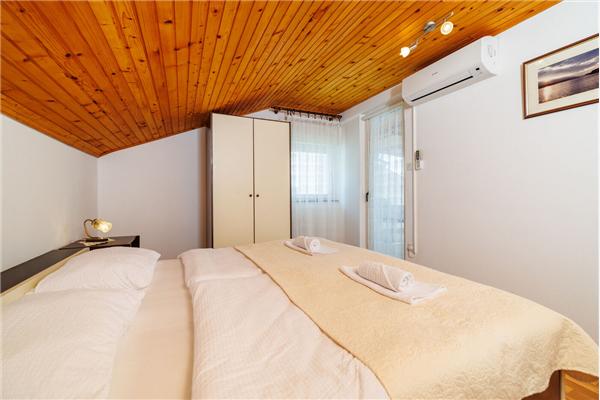 Apartment A2, for 4 persons