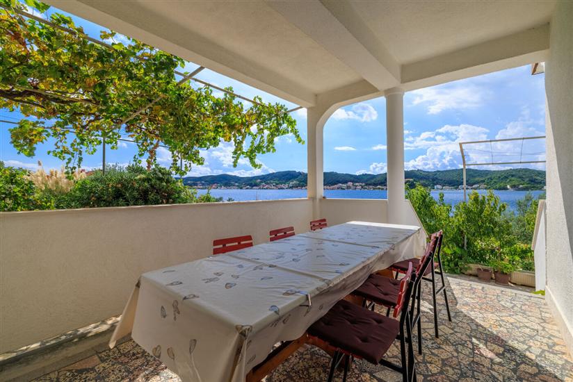 Apartment A3, for 6 persons