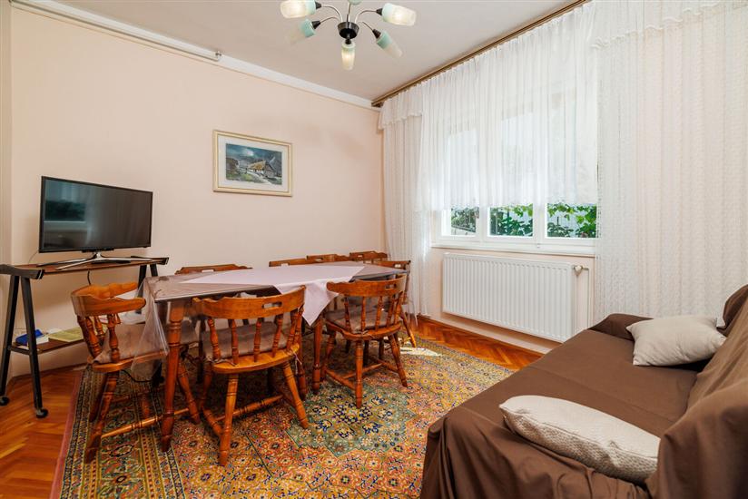 Apartment A3, for 6 persons