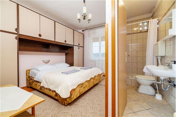 Apartment A3, for 6 persons