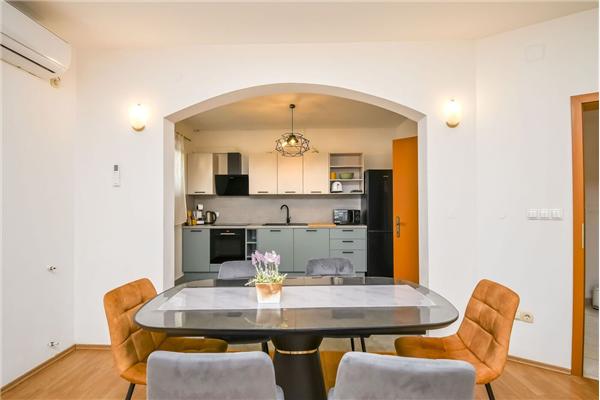 Apartment A1, for 5 persons