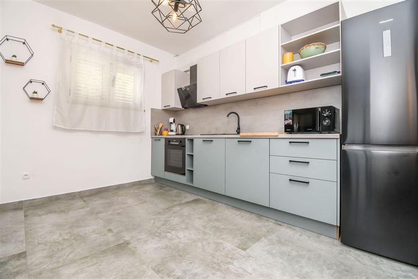 Apartment A1, for 5 persons