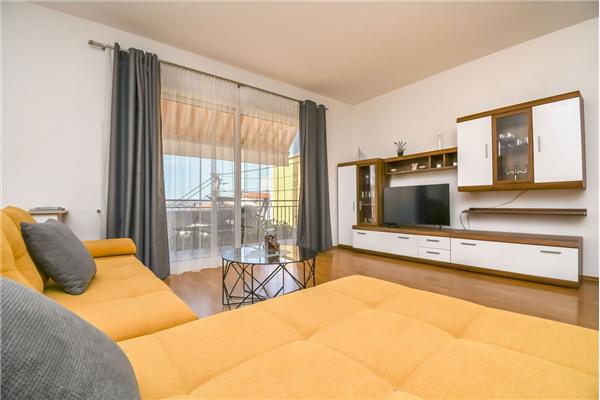 Apartment A1, for 5 persons