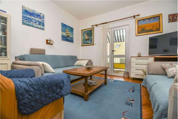 Apartment A3, for 6 persons