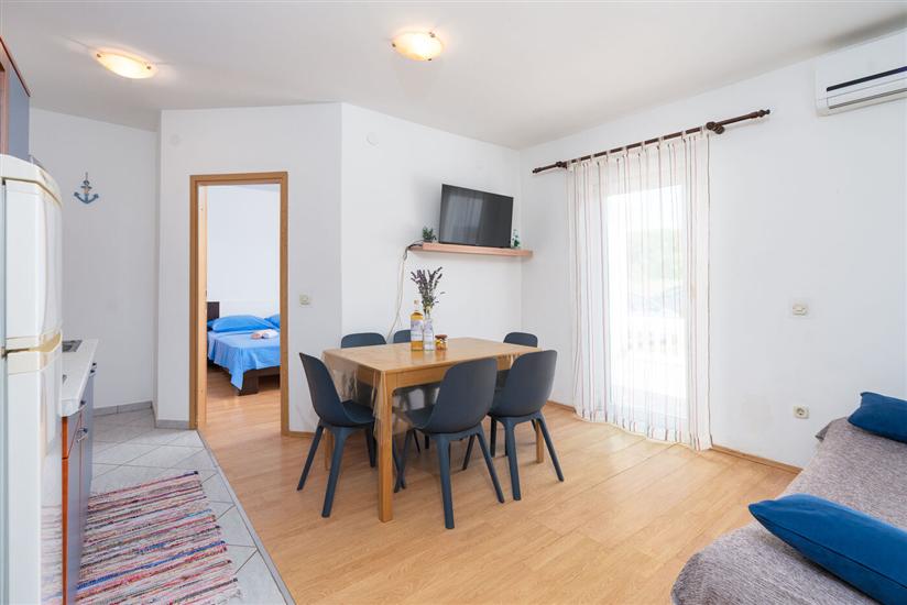 Apartment A3, for 6 persons