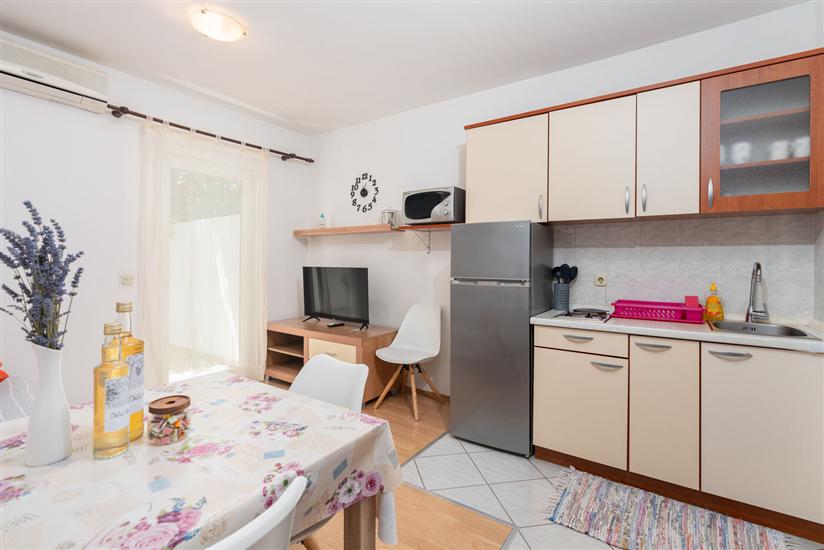 Apartment A4, for 4 persons