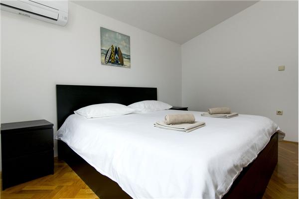 Apartment A1, for 6 persons