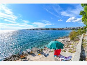 Apartment Iveta Okrug Gornji (Ciovo), Size 75.00 m2, Airline distance to the sea 50 m