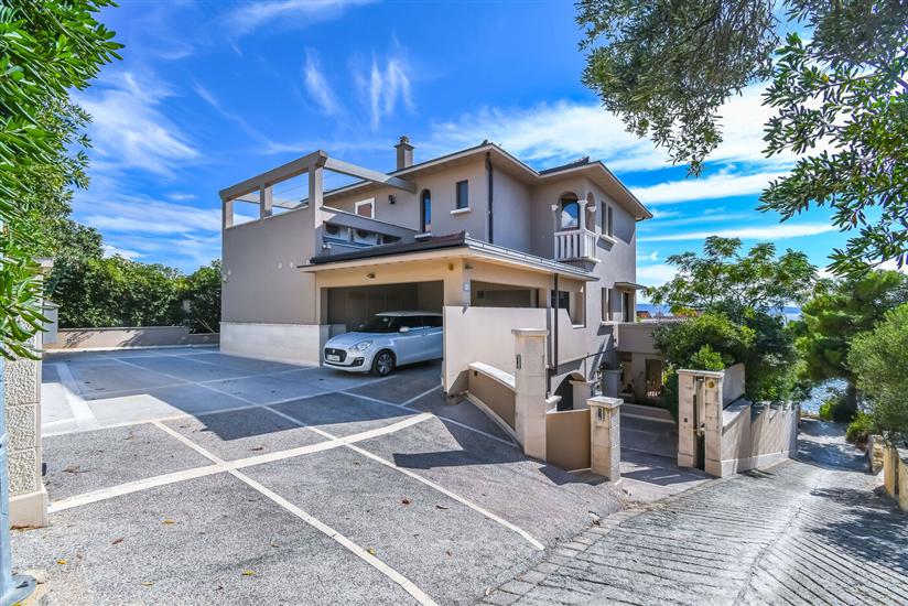 Apartment Iveta