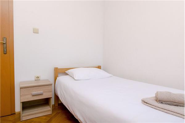 Apartment A1, for 6 persons