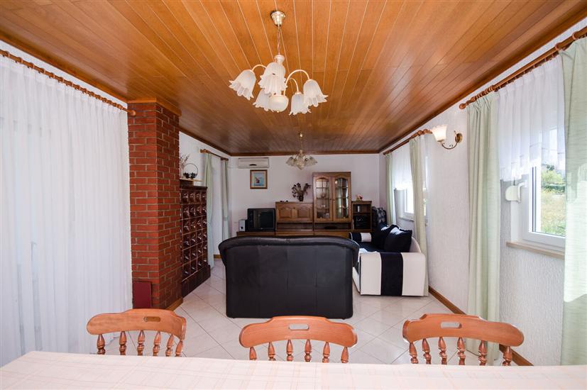 Apartment A1, for 8 persons