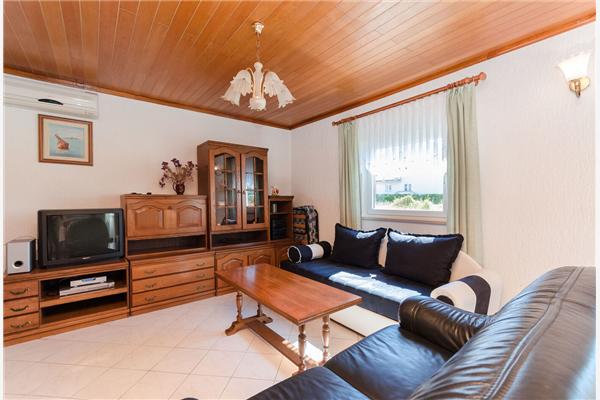 Apartment A1, for 8 persons